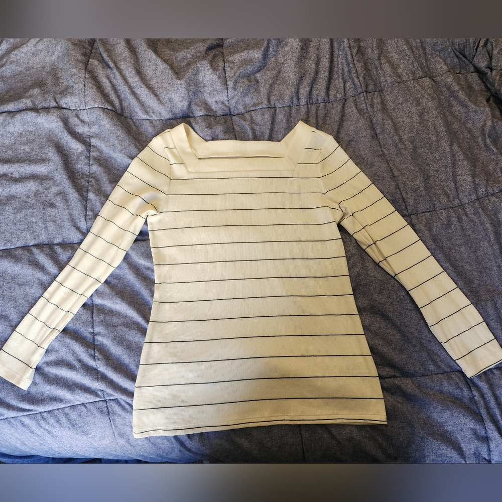 Old Navy long sleeve top M